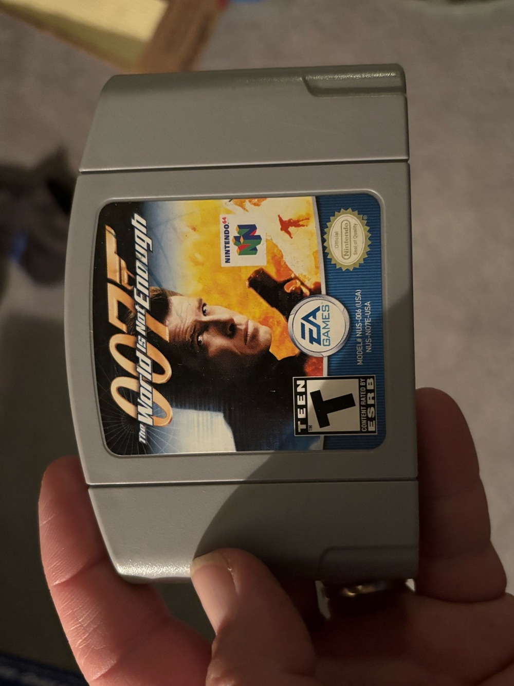 007 The World Is Not Enough James Bond video game for Nintendo 64